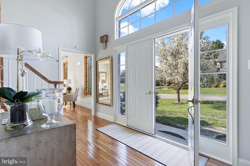 10 BAYBERRY DRIVE