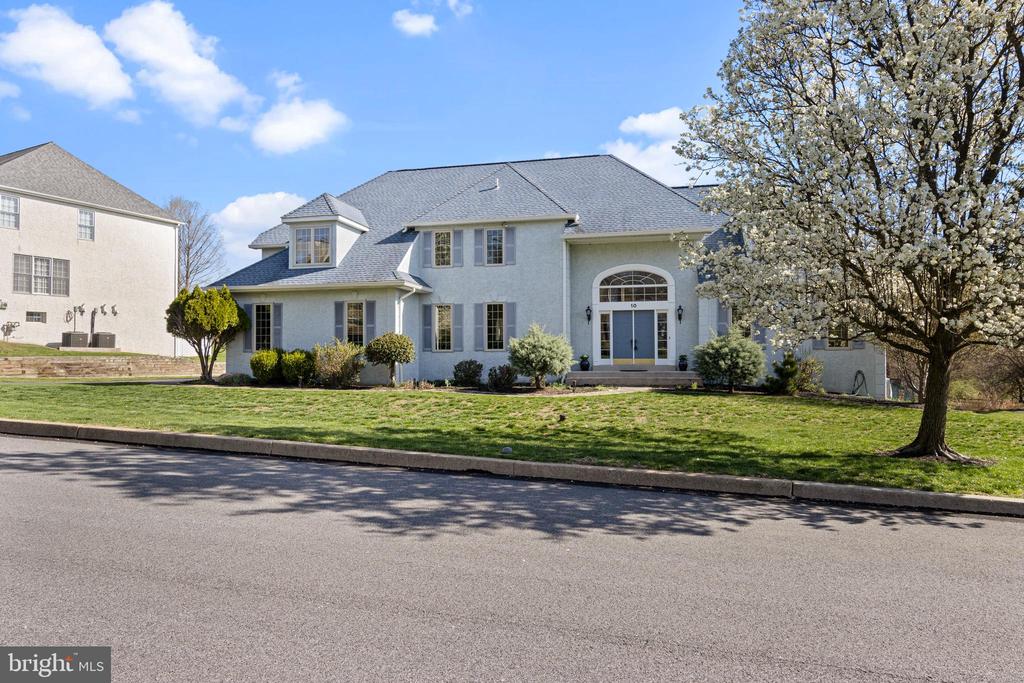10 BAYBERRY DRIVE