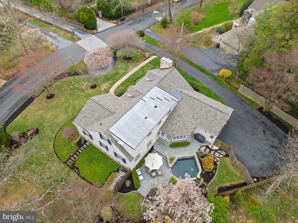 444 LOUELLA AVENUE