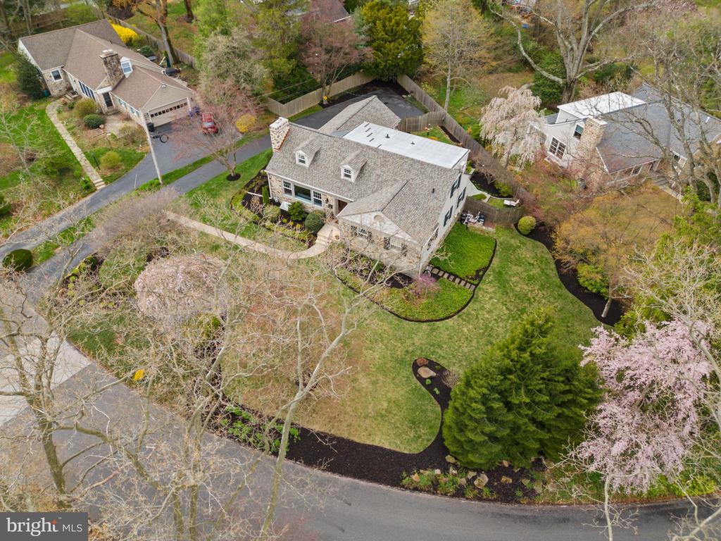444 LOUELLA AVENUE