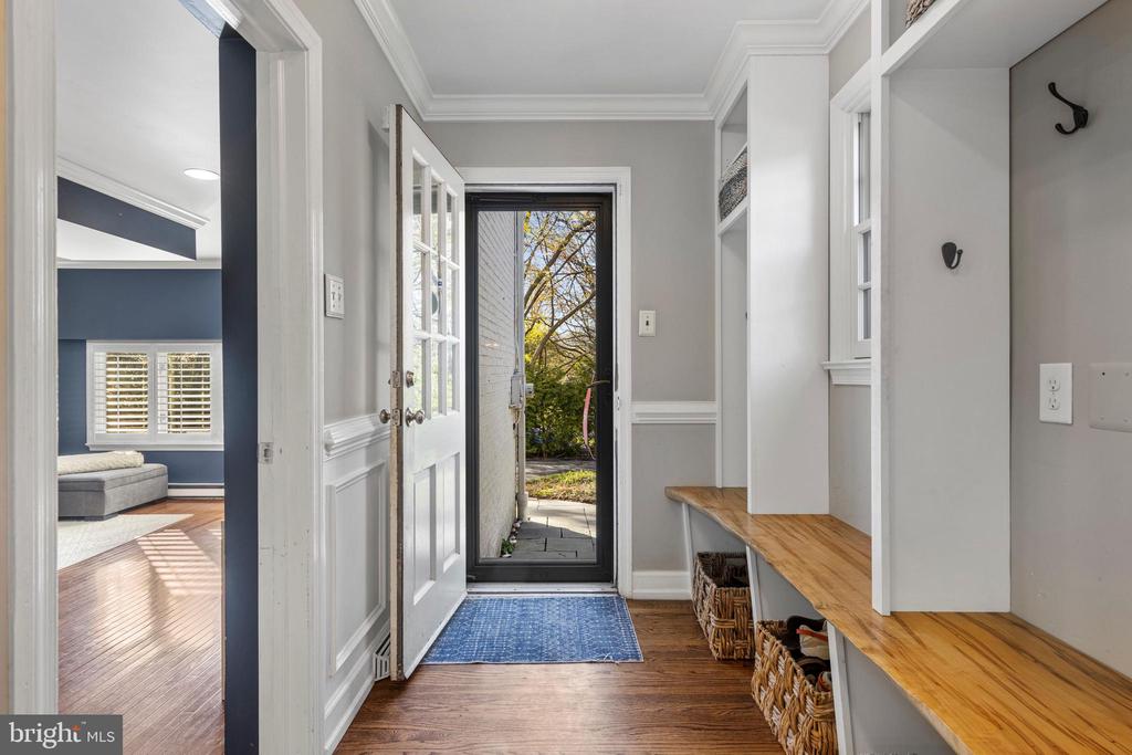 107 ASHWOOD ROAD