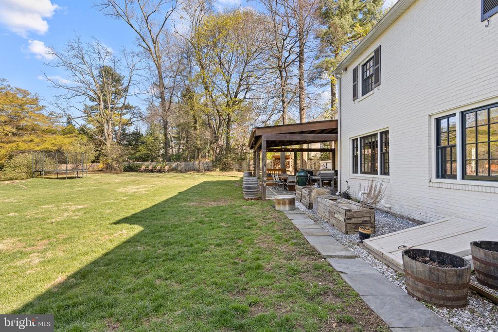 107 ASHWOOD ROAD