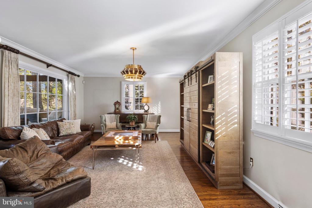 107 ASHWOOD ROAD