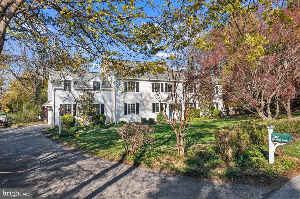 107 ASHWOOD ROAD