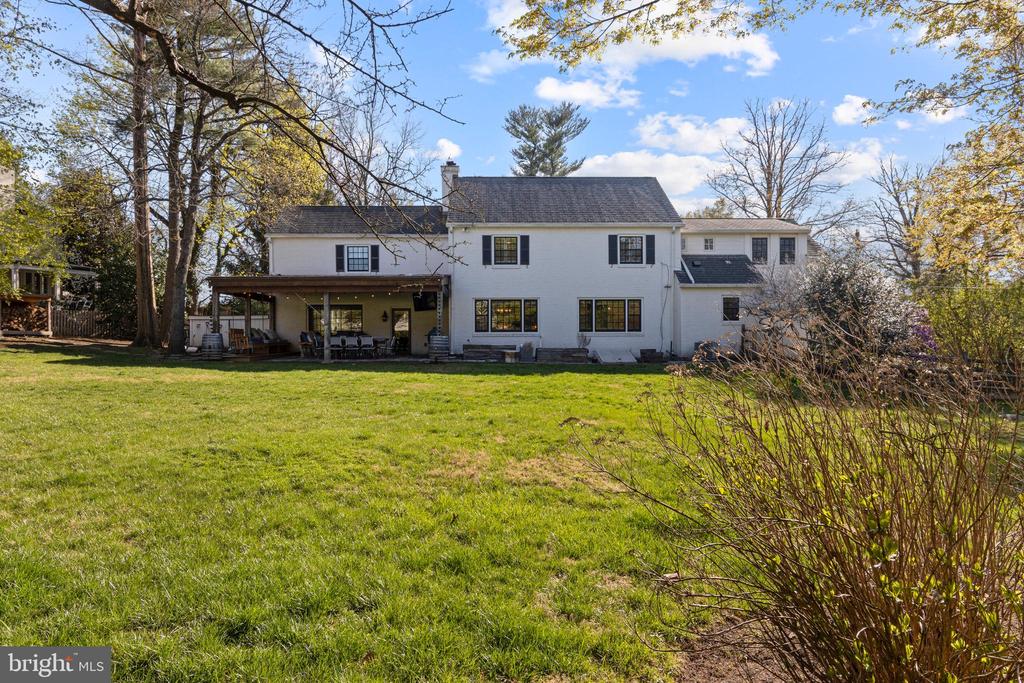 107 ASHWOOD ROAD