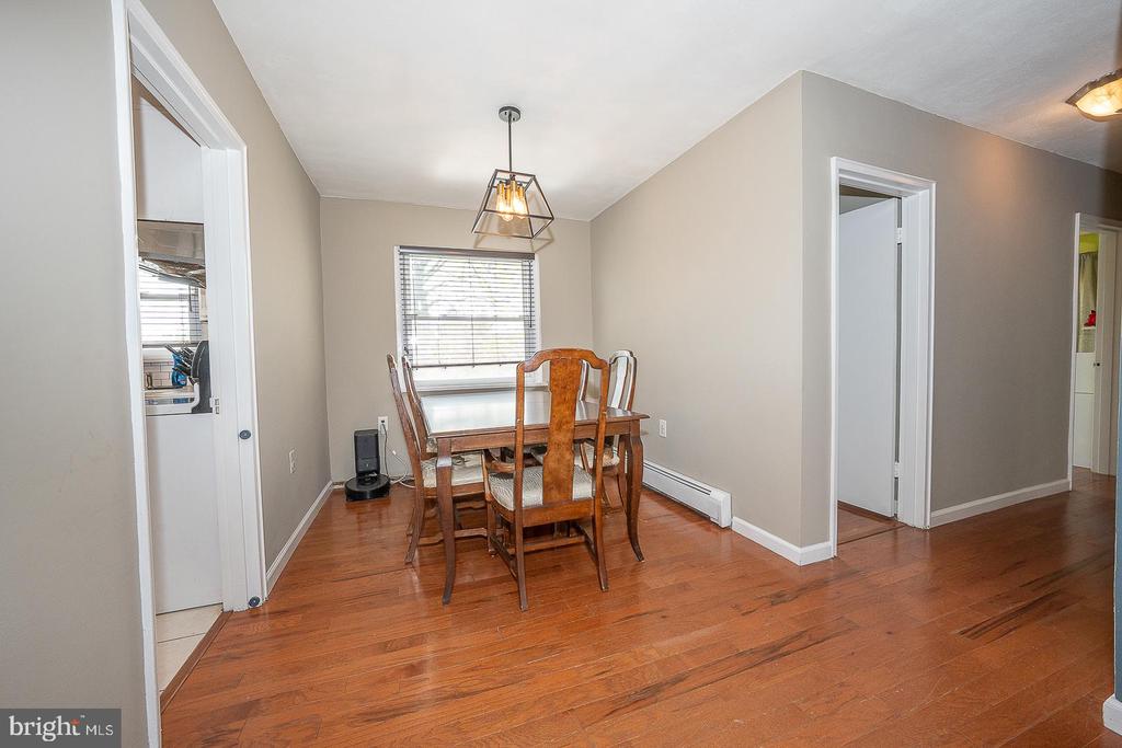 2208 MARY LANE