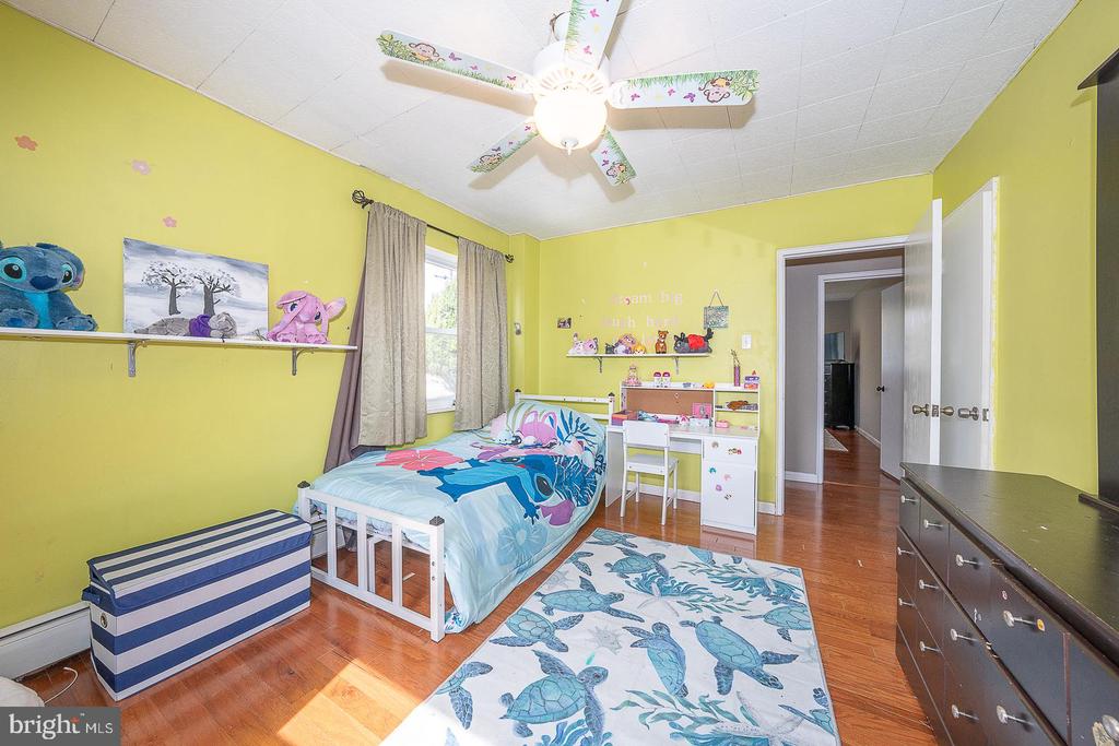 2208 MARY LANE