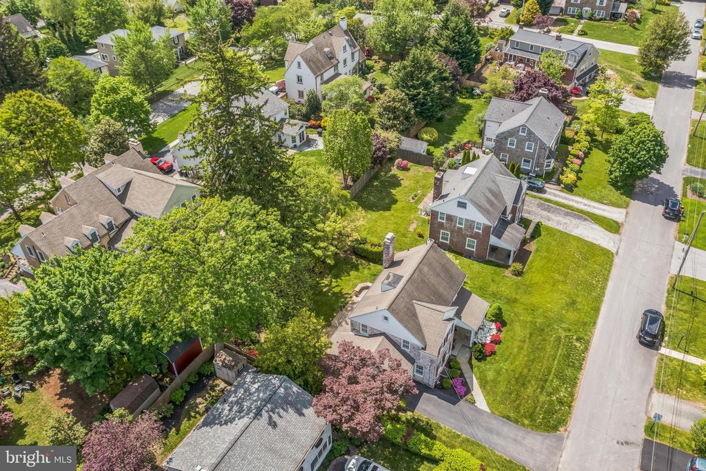 320 OVERHILL ROAD
