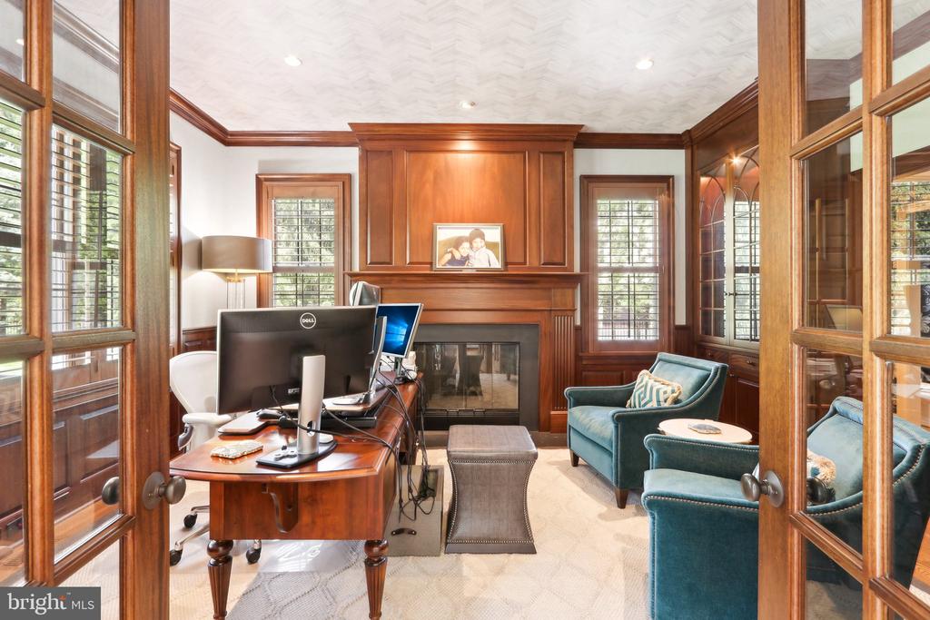 51 FARRIER LANE
