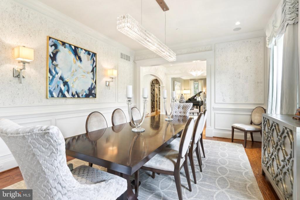 51 FARRIER LANE