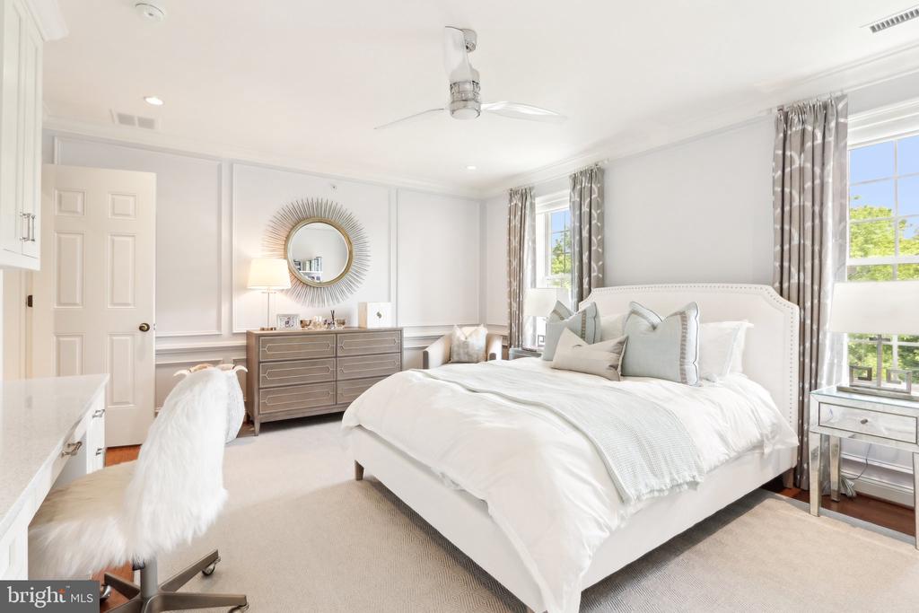 51 FARRIER LANE