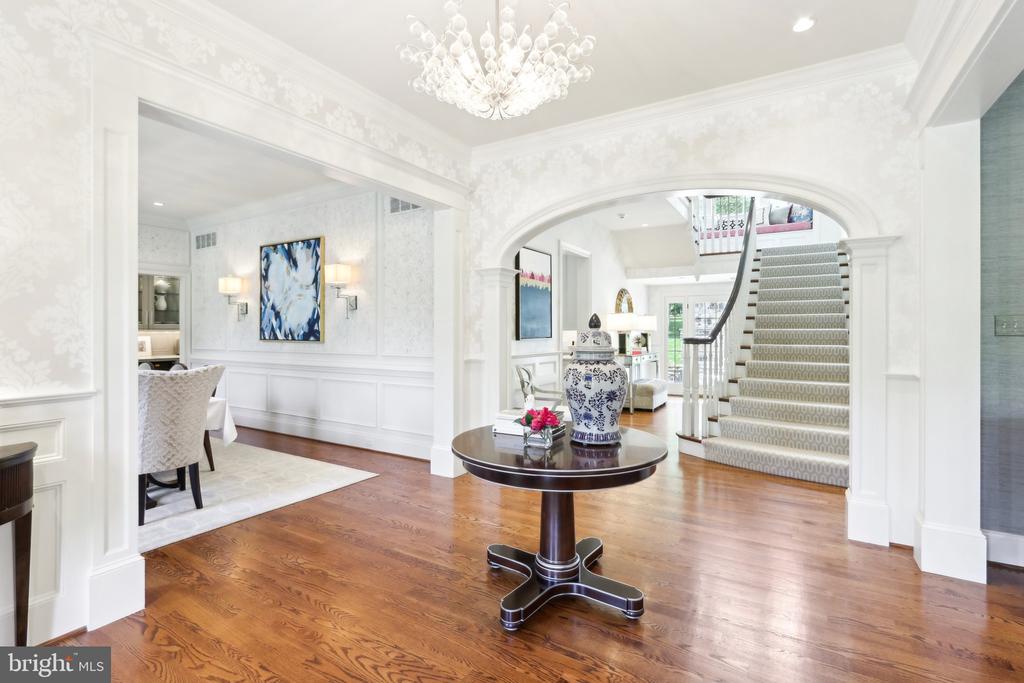 51 FARRIER LANE