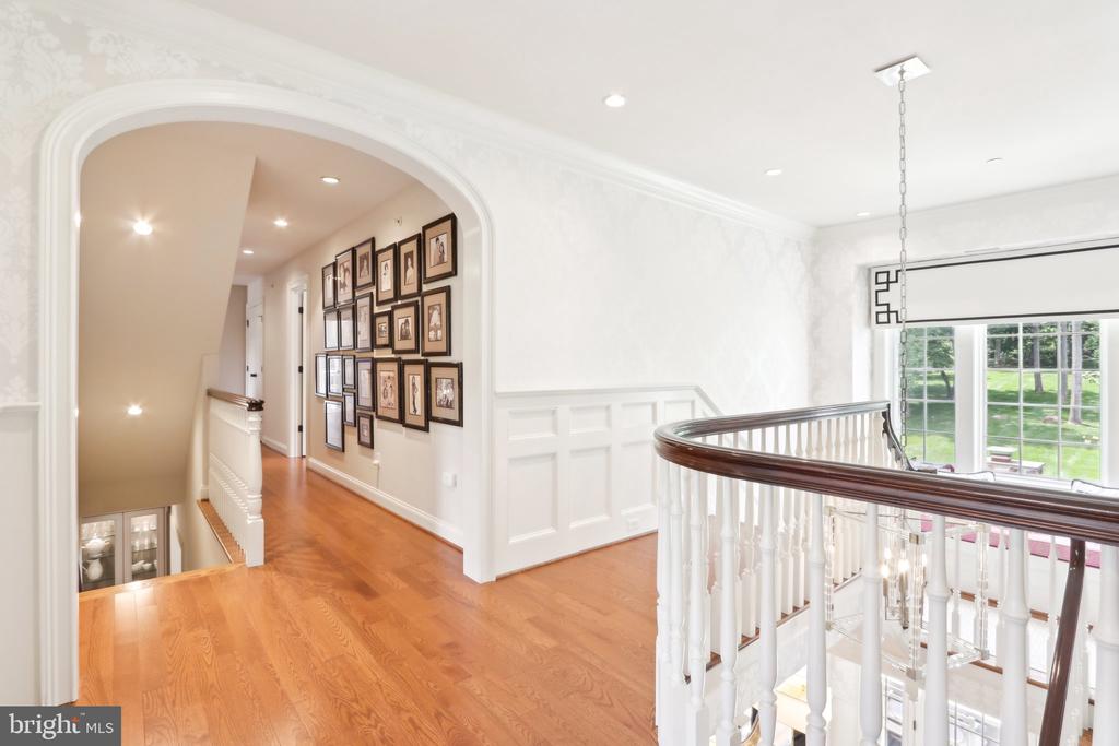 51 FARRIER LANE