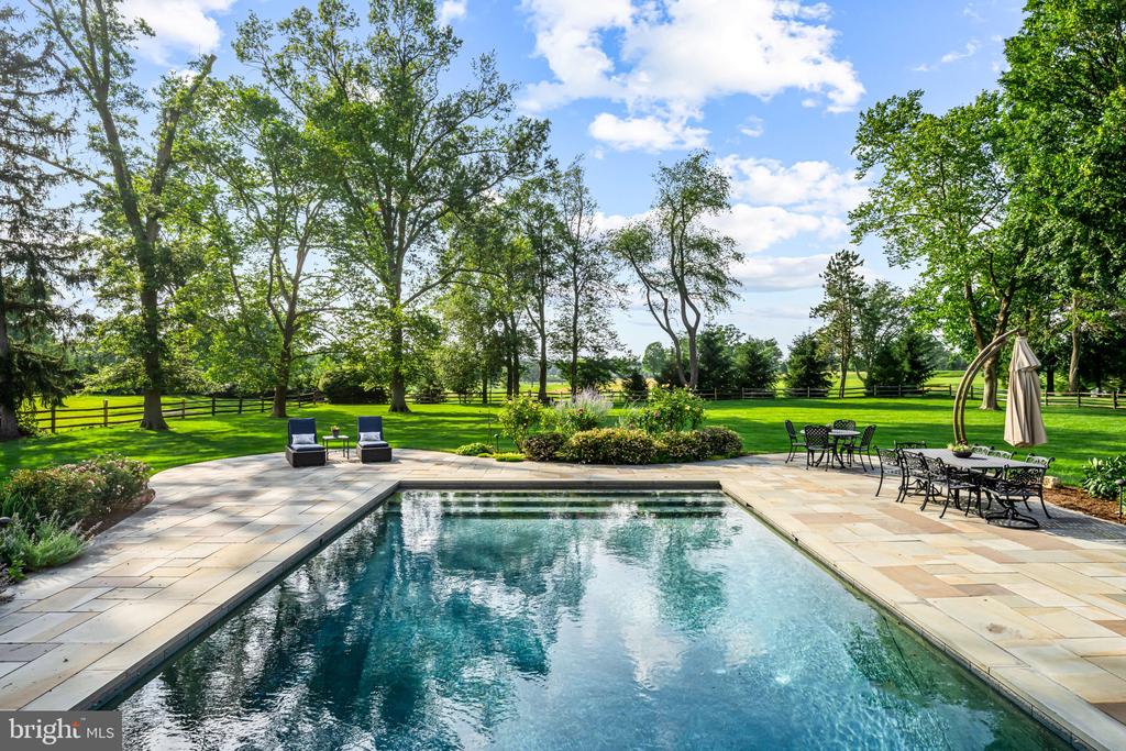3537 SAWMILL ROAD
