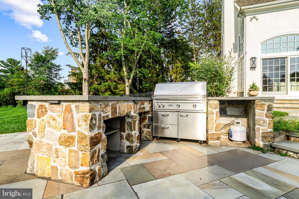 3537 SAWMILL ROAD