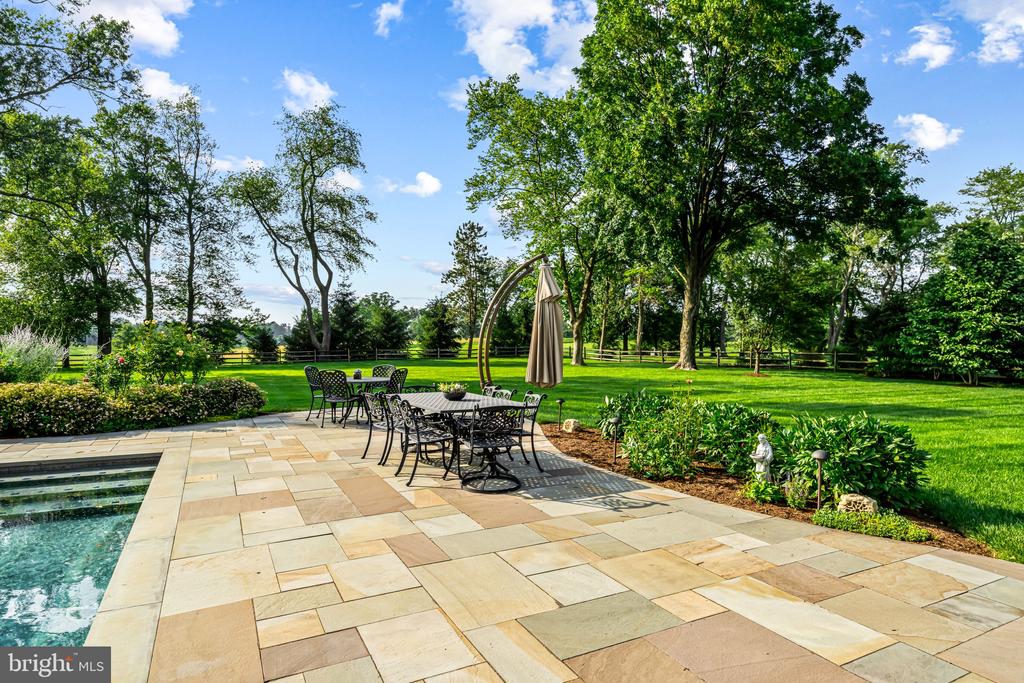 3537 SAWMILL ROAD