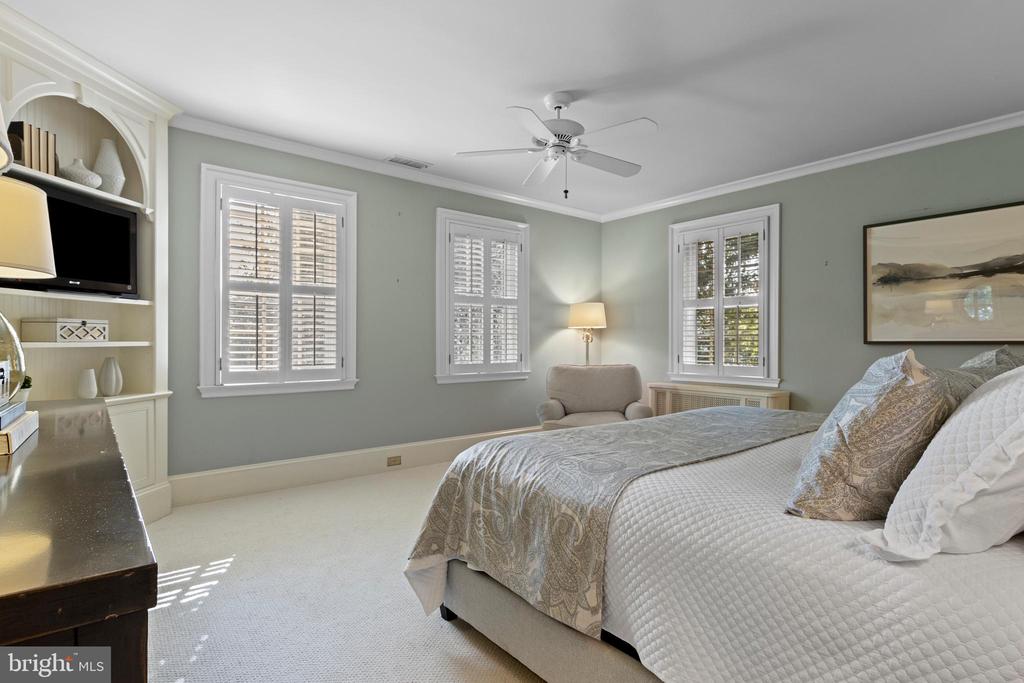 103 ASHWOOD ROAD
