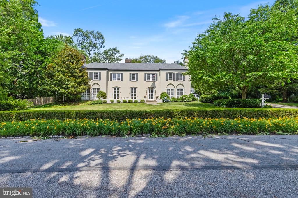 103 ASHWOOD ROAD