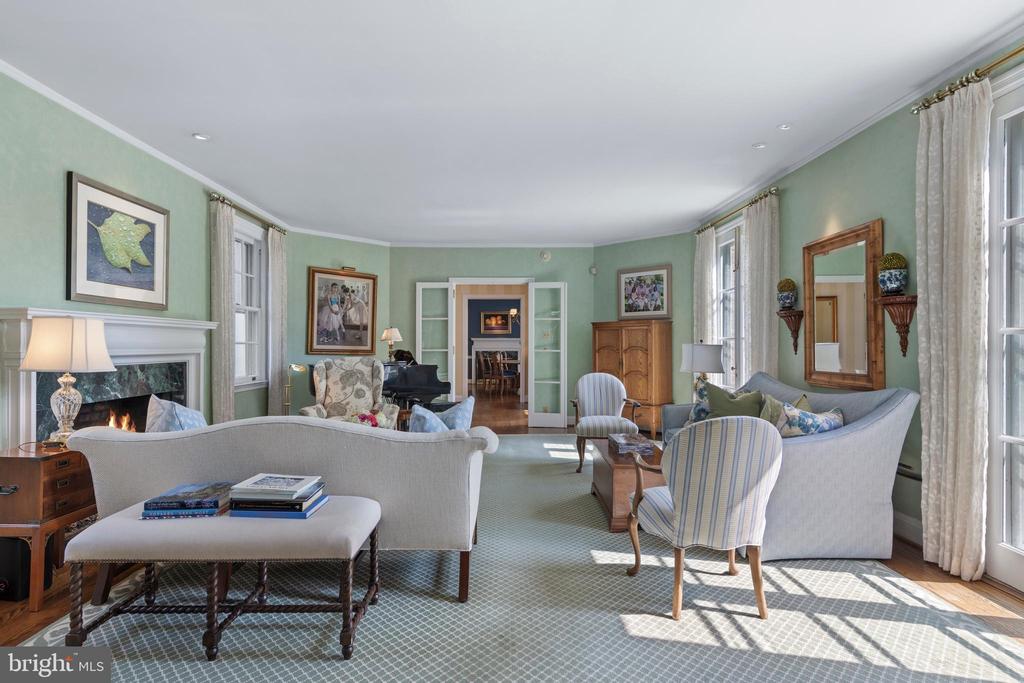 103 ASHWOOD ROAD