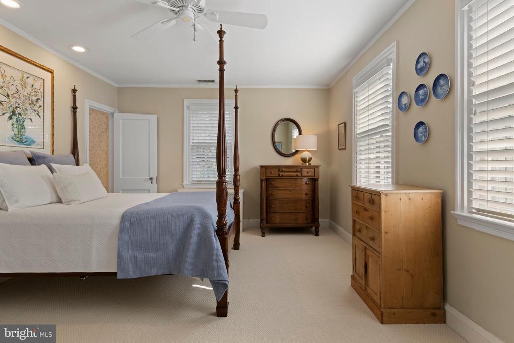 103 ASHWOOD ROAD