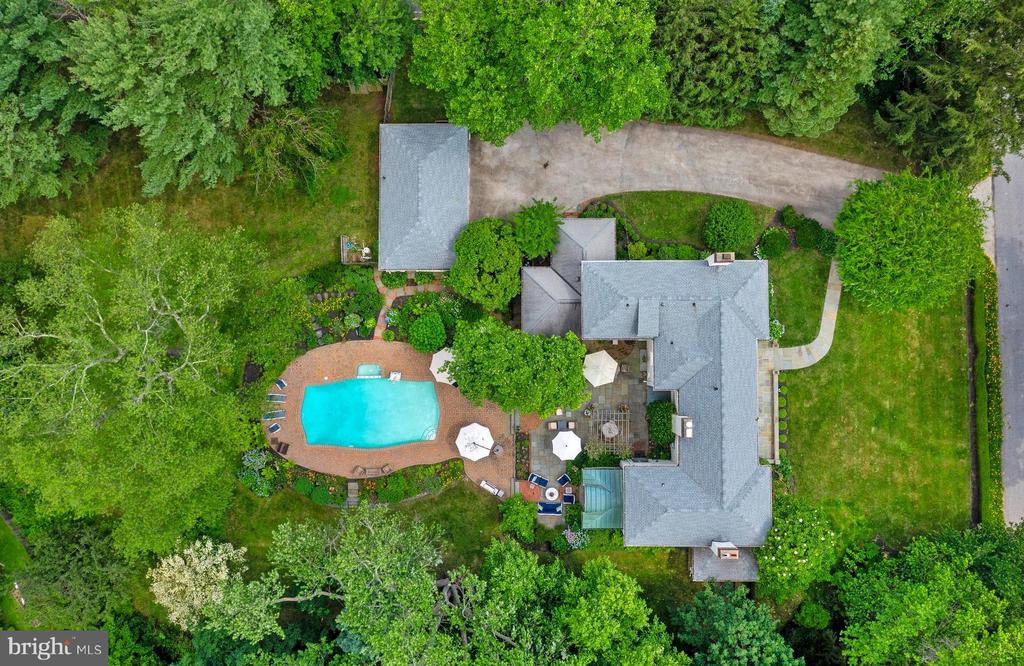 103 ASHWOOD ROAD