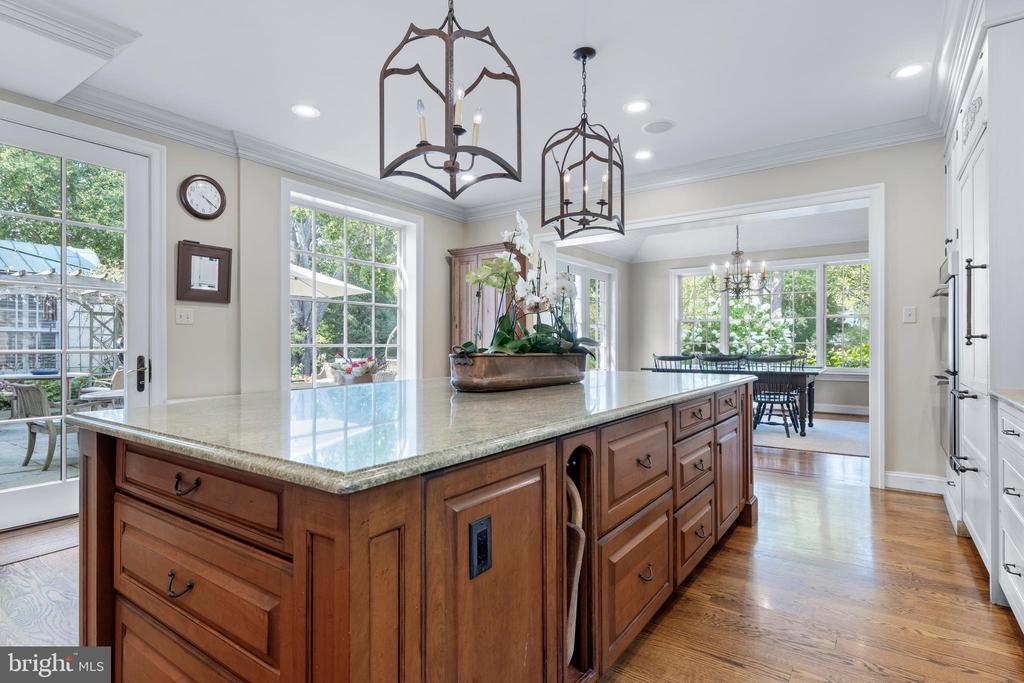 103 ASHWOOD ROAD