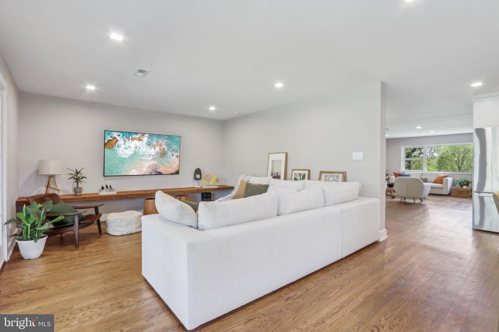 414 BARCLAY ROAD