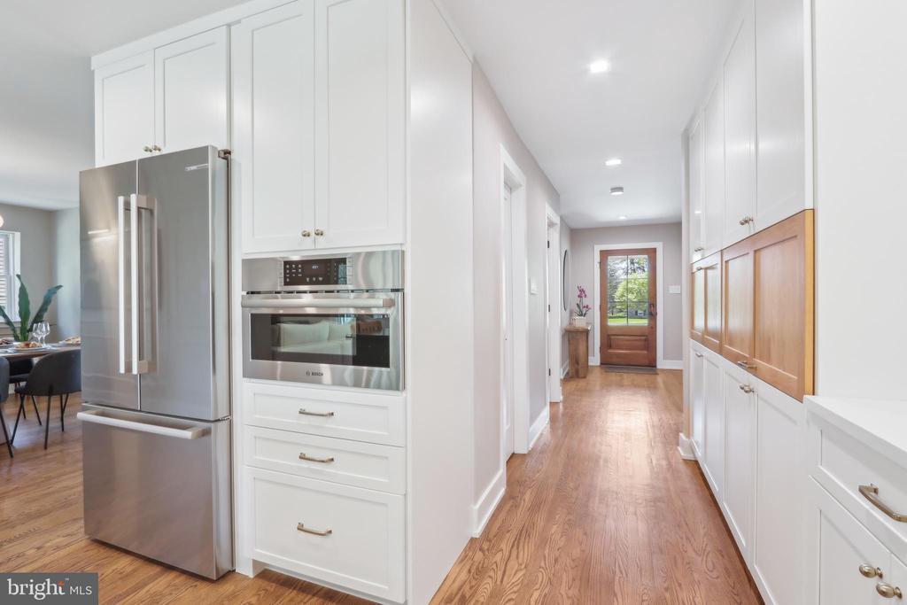 414 BARCLAY ROAD
