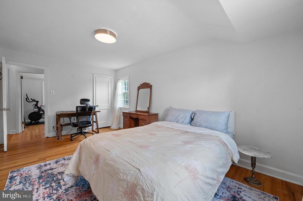 5216 RESERVATION ROAD