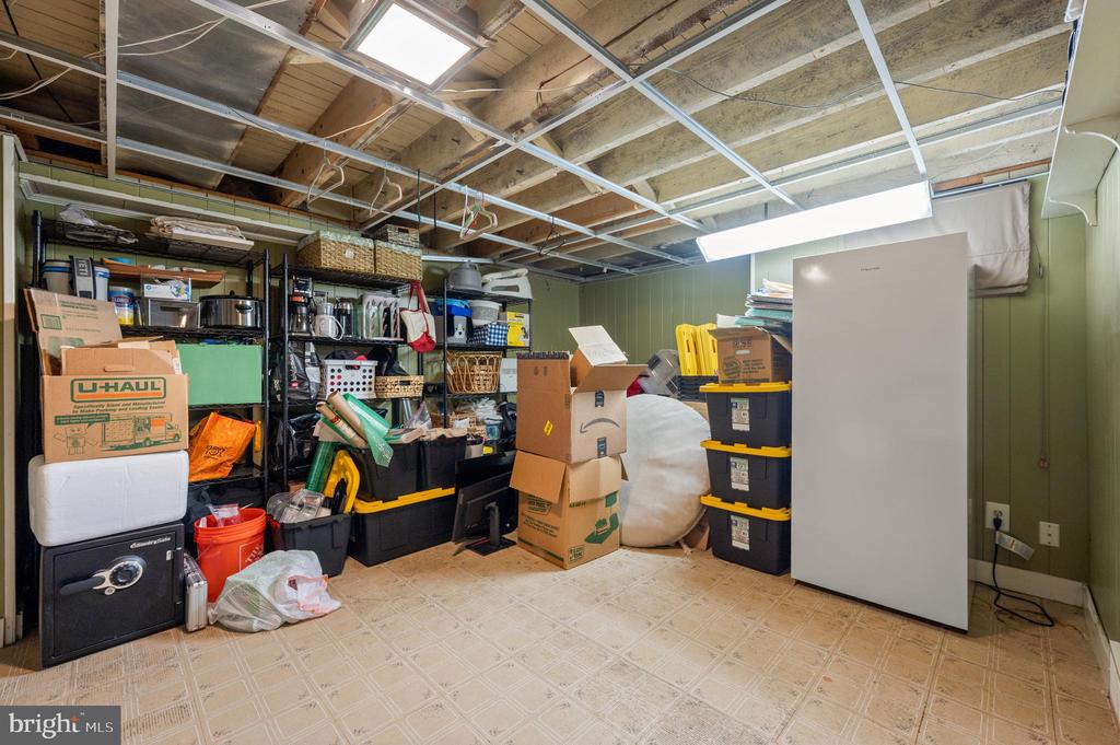 5216 RESERVATION ROAD