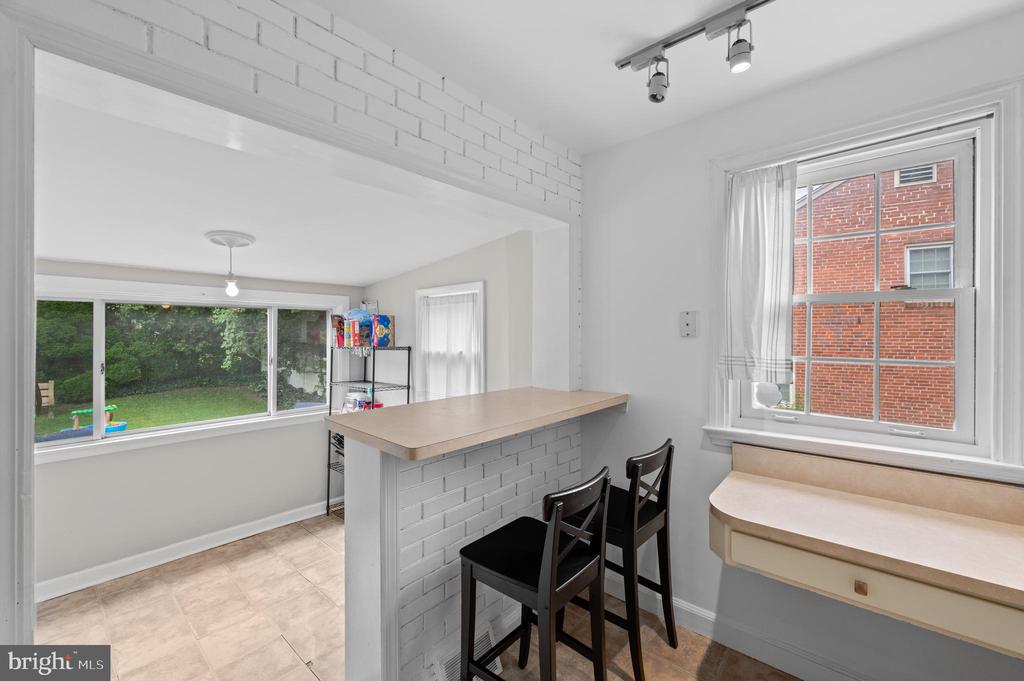 5216 RESERVATION ROAD