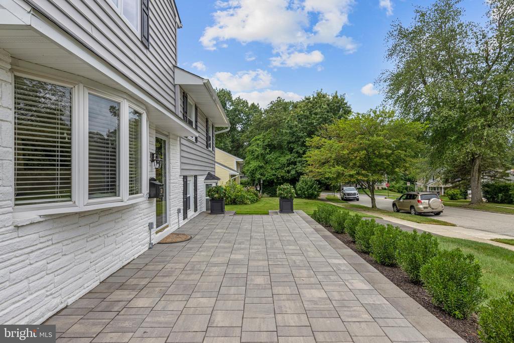 329 WILLIAMS ROAD