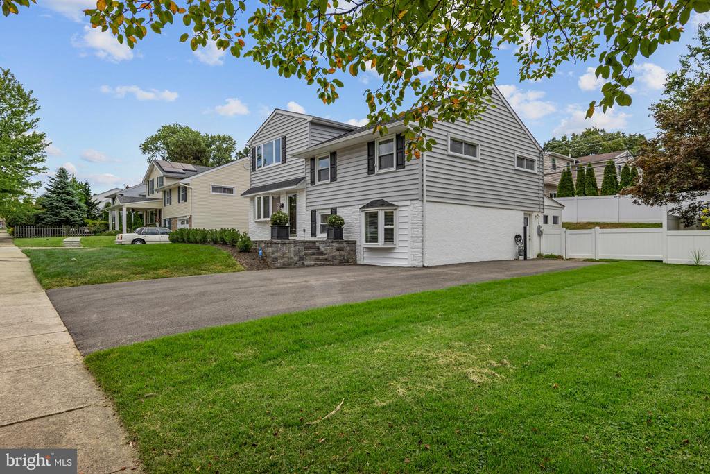 329 WILLIAMS ROAD