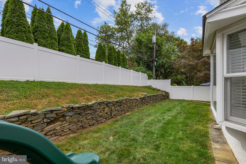 329 WILLIAMS ROAD