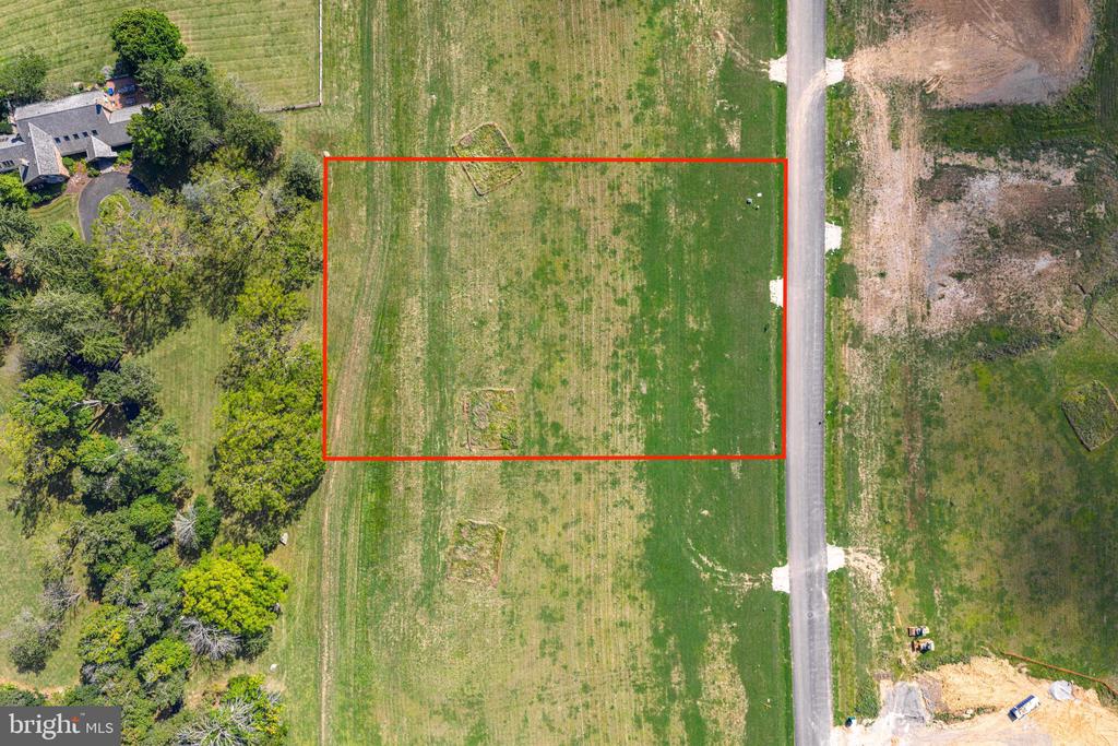 327 STONEY KNOLL LANE - LOT 5