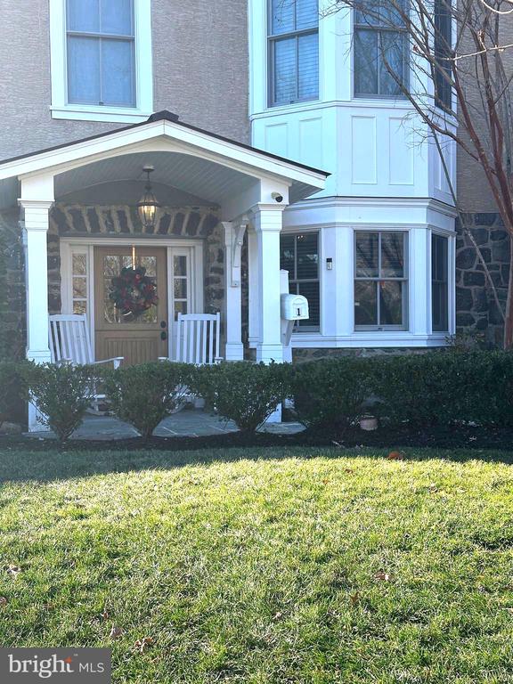 200 W WAYNE AVENUE Unit: 1