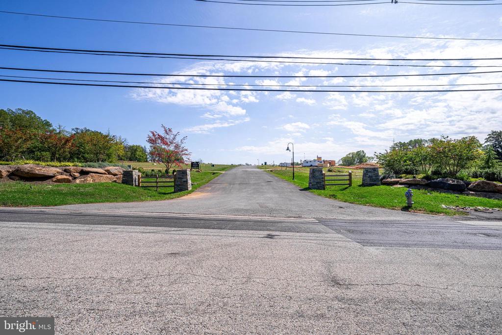 311 STONEY KNOLL LANE LOT 1