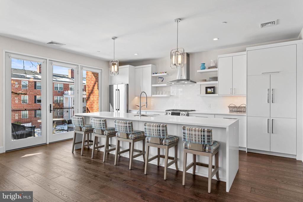 427 E LANCASTER AVENUE 1202