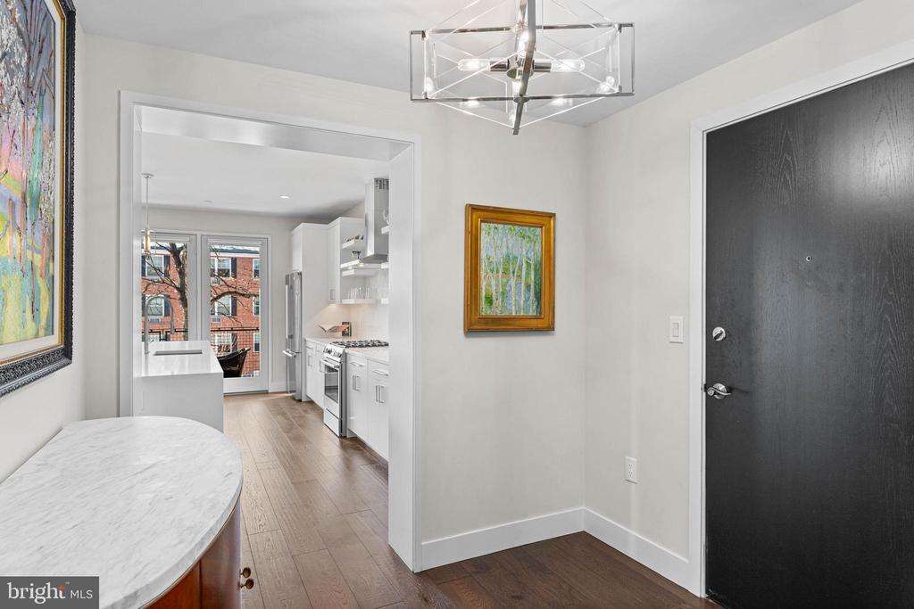 427 E LANCASTER AVENUE 1202