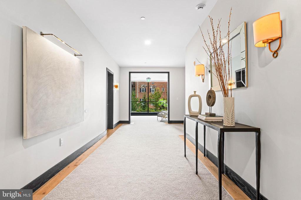 427 E LANCASTER AVENUE Unit: 1101
