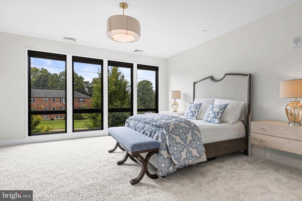 427 E LANCASTER AVENUE Unit: 1101