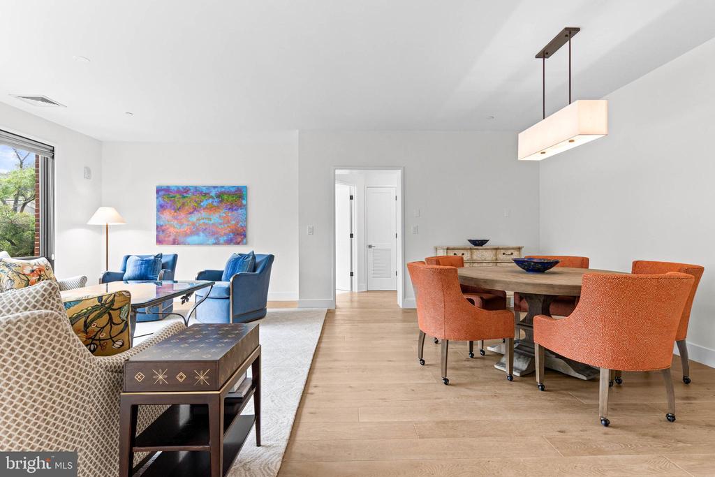 427 E LANCASTER AVENUE Unit: 1101