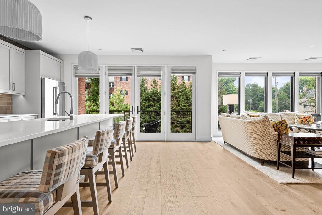 427 E LANCASTER AVENUE Unit: 1101
