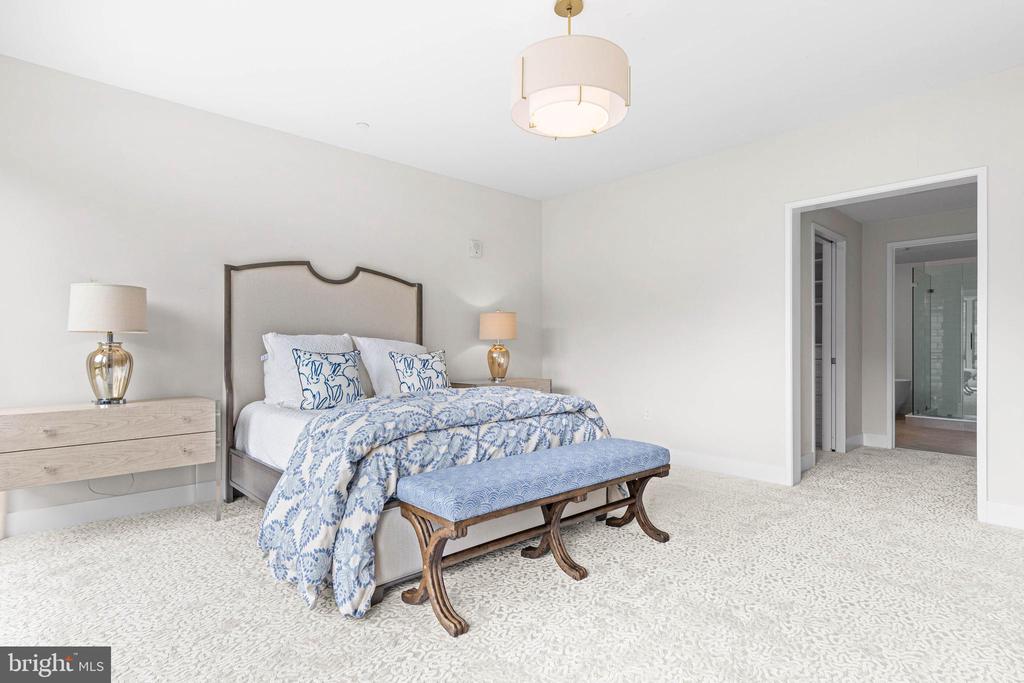 427 E LANCASTER AVENUE Unit: 1101
