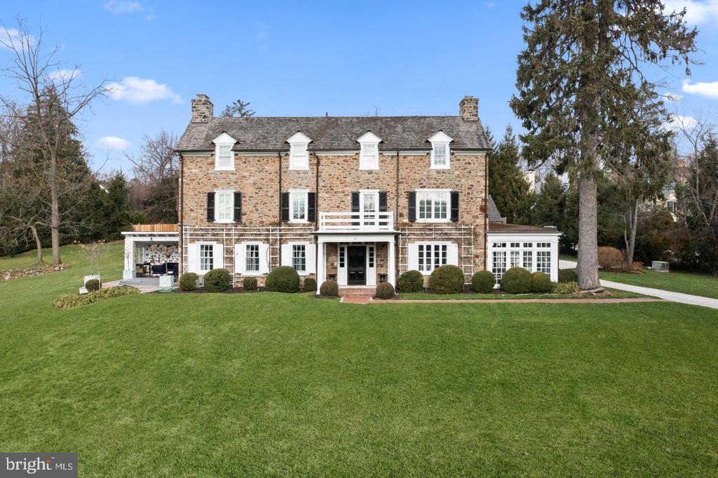 658 BROOKE ROAD