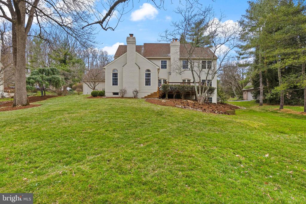 205 RAVENSCLIFF ROAD