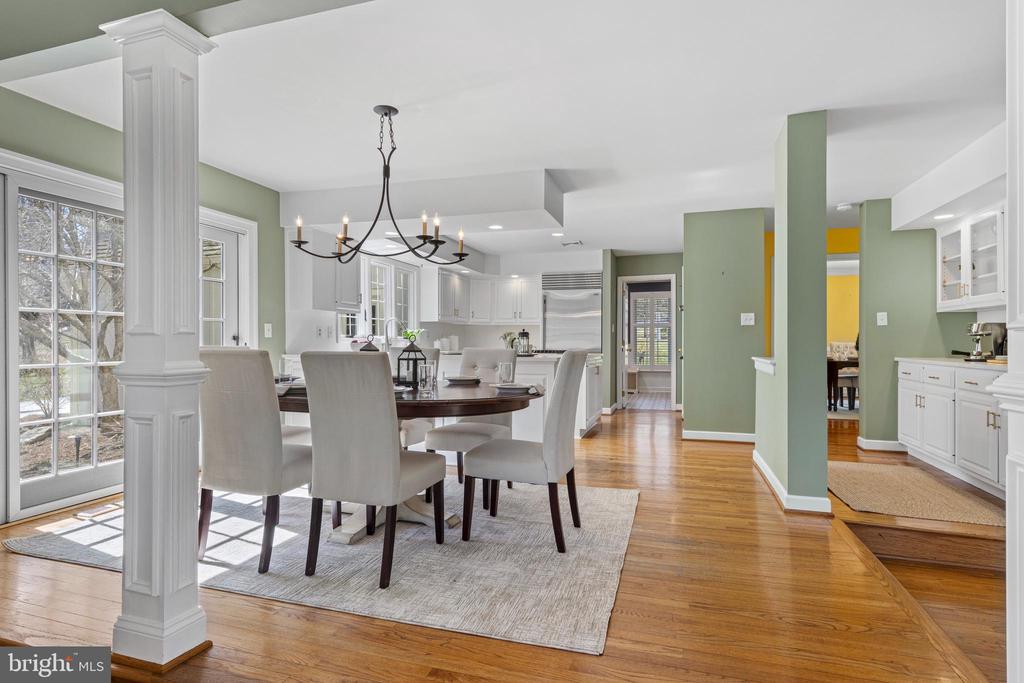 205 RAVENSCLIFF ROAD