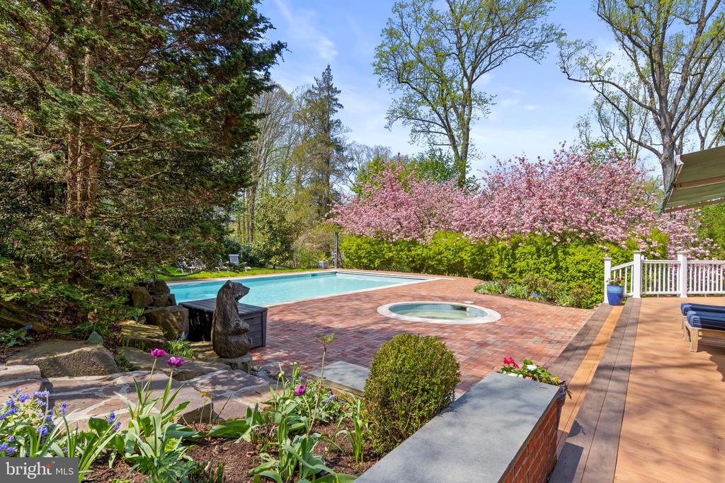 185 BIDDULPH ROAD