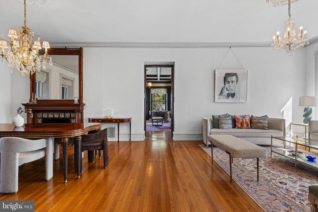228 S RADNOR CHESTER ROAD
