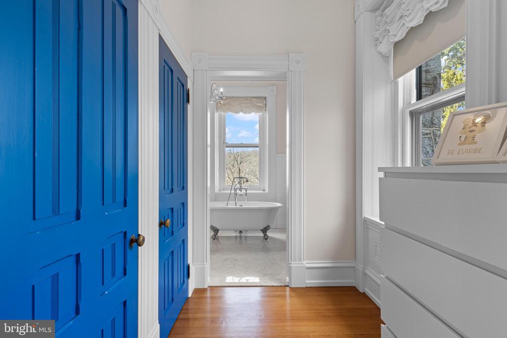 228 S RADNOR CHESTER ROAD